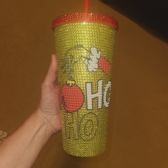 The Grinch Bling Tumbler 🎄 - Picture 2 of 3